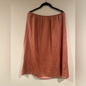 Jackson Rowe silk like skirt size large